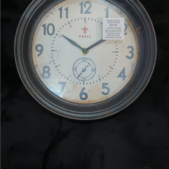 Clock - Picture 2 of 2